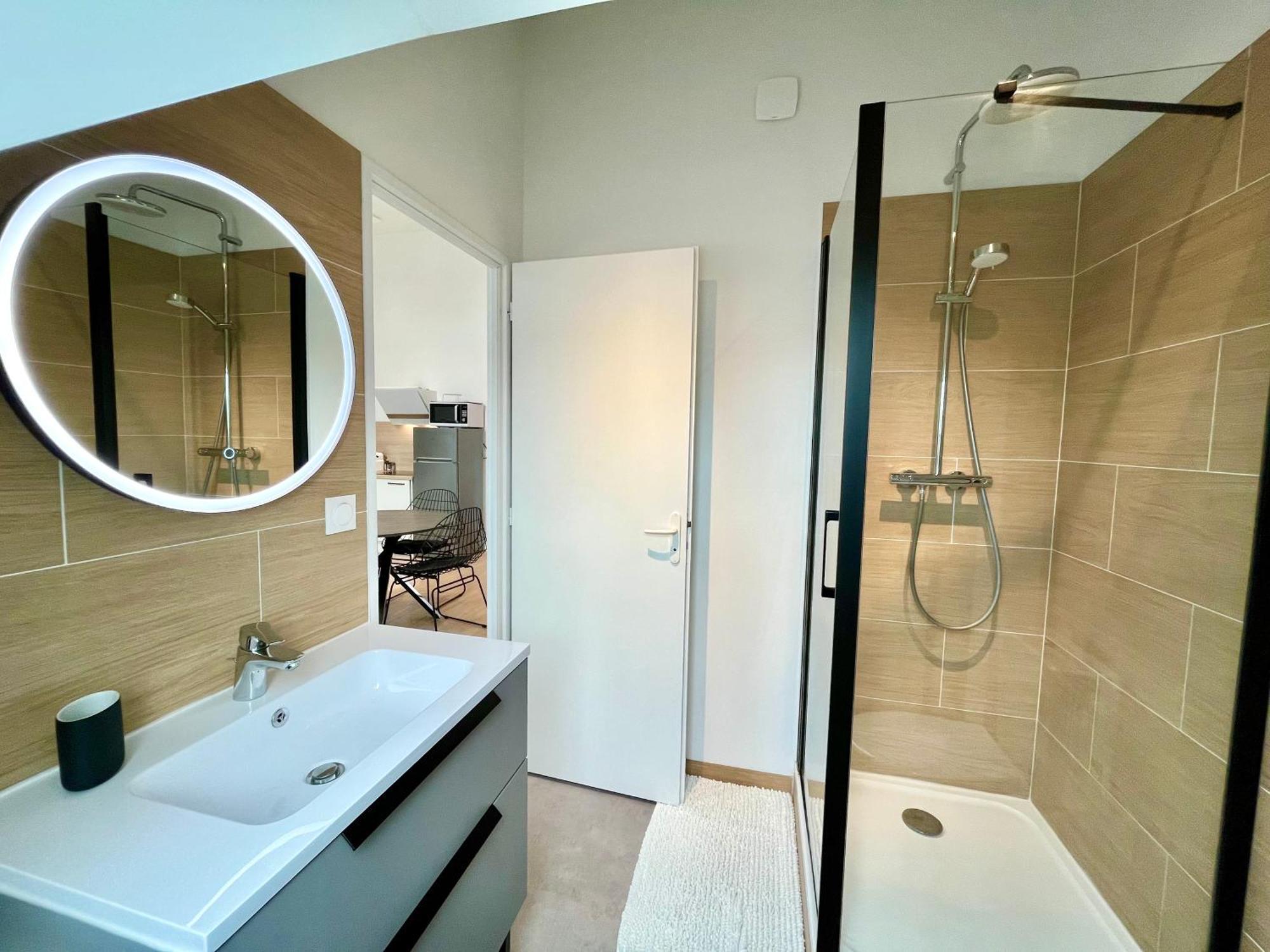 Suite Clovis 7 Reims Exterior photo